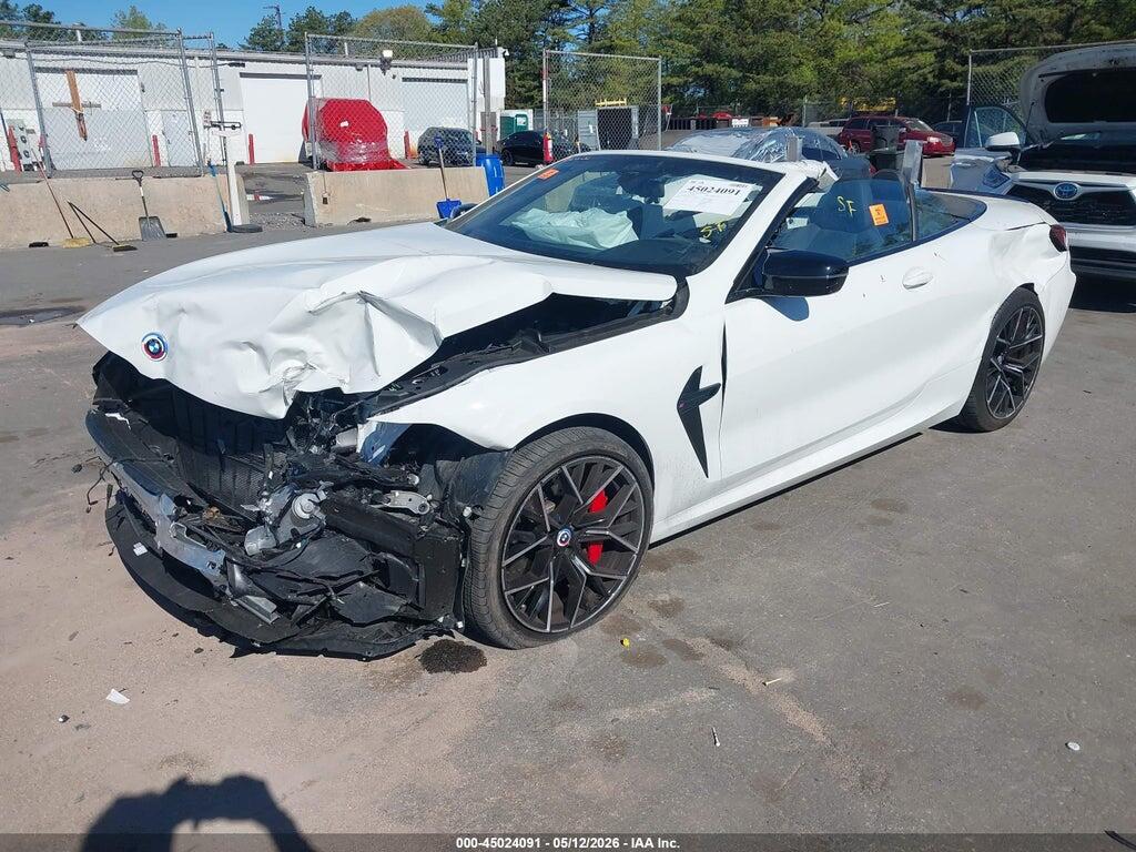 WBSDZ0C00PCL65637 2023 BMW M8 CABRIOLET photo no. 2