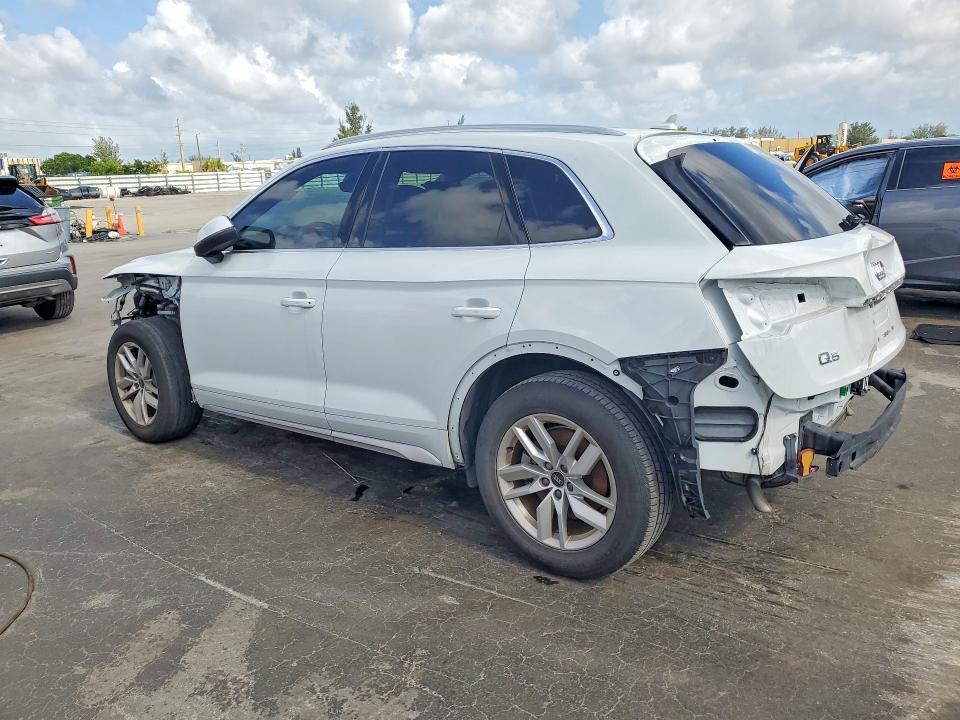 2022 AUDI Q5 PREMIUM 45 — Фото 2 из 13