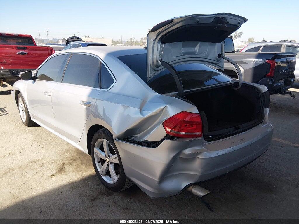 1VWBP7A30CC042111 2012 VOLKSWAGEN PASSAT photo no. 3