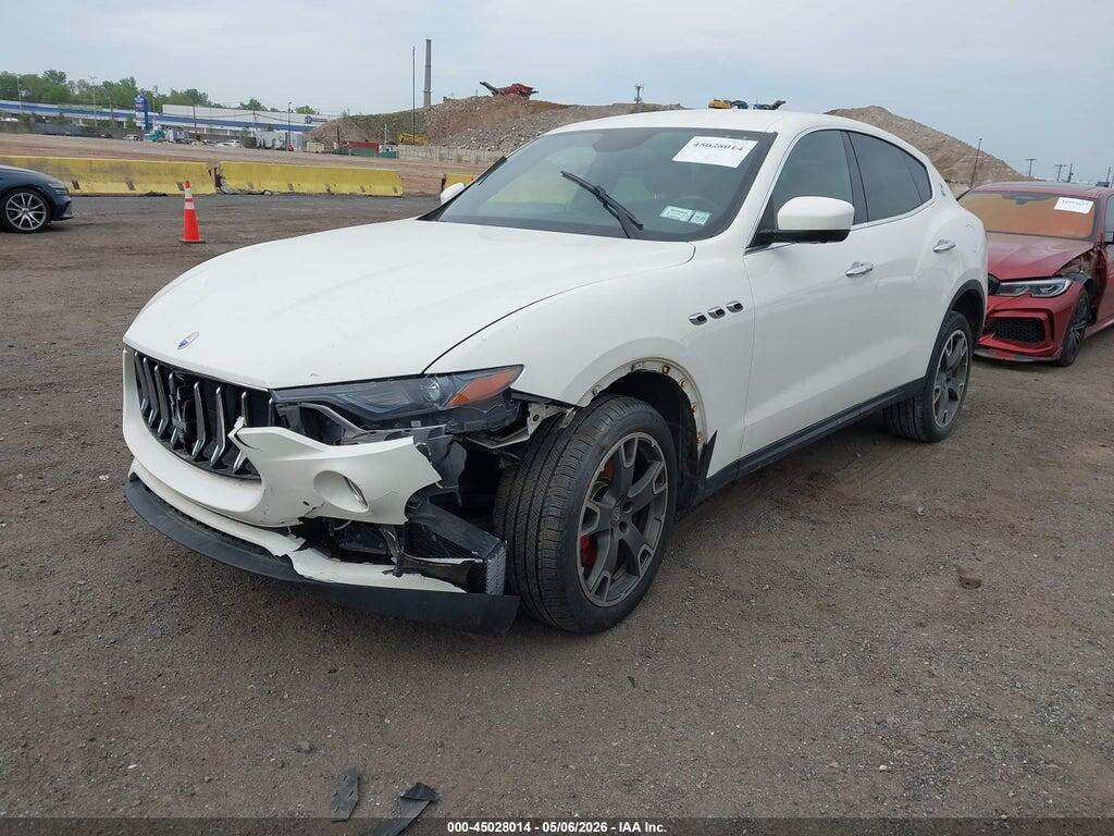ZN661XUA6HX226922 2017 MASERATI LEVANTE photo no. 2