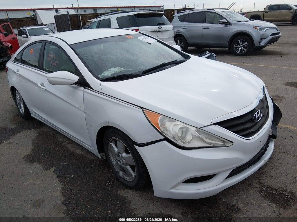 5NPEB4AC9DH708935 2013 HYUNDAI SONATA photo no. 1