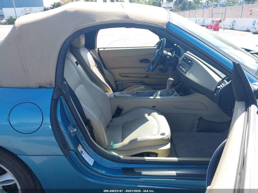 4USBT53443LU06050 2003 BMW Z4 photo no. 5