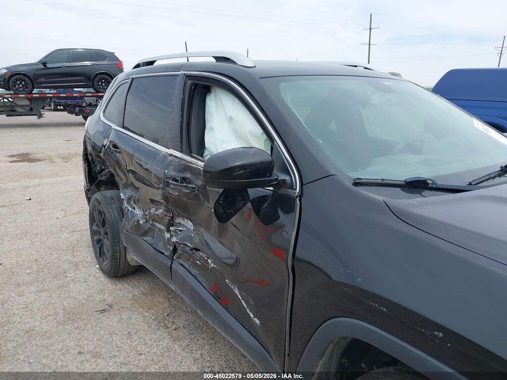 1C4PJMCB8KD192795 2019 JEEP CHEROKEE photo no. 6