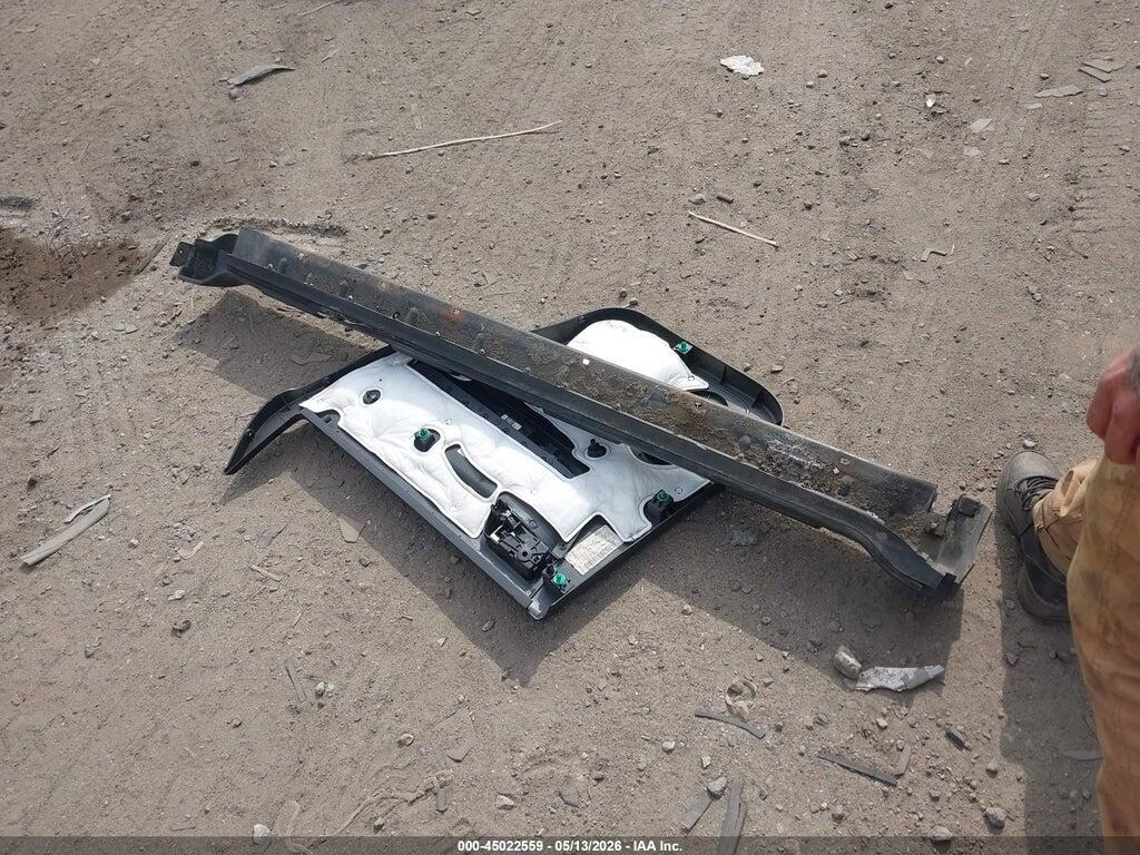 1FMCU9EG1AKD06783 2010 FORD ESCAPE photo no. 12