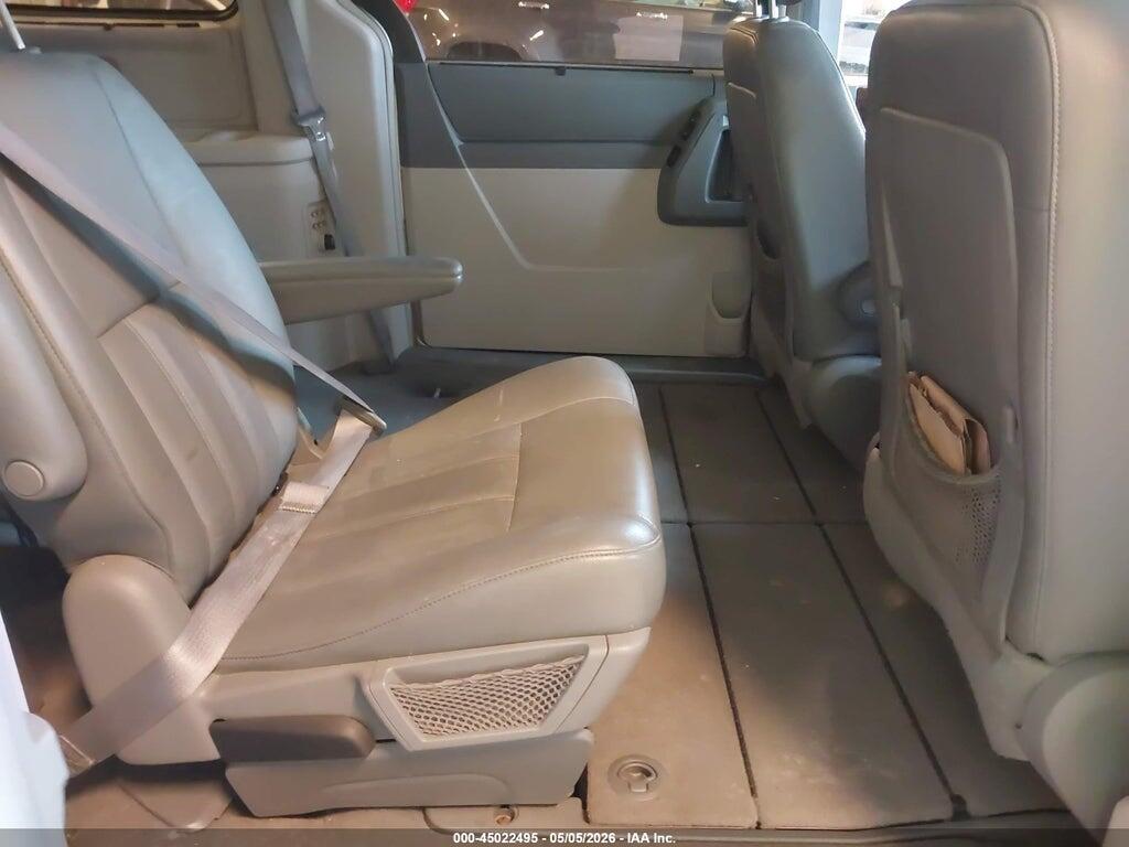 2A4RR5D19AR368868 2010 CHRYSLER TOWN & COUNTRY photo no. 8