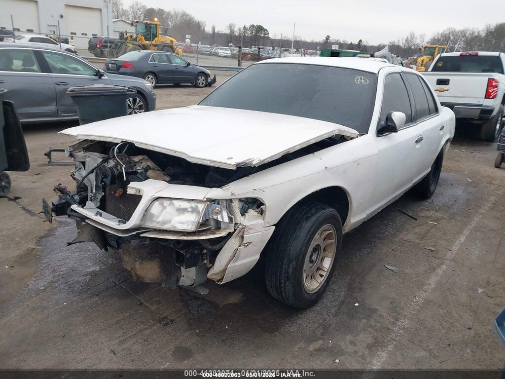 2FAFP71W61X168414 2001 FORD CROWN VICTORIA photo no. 2