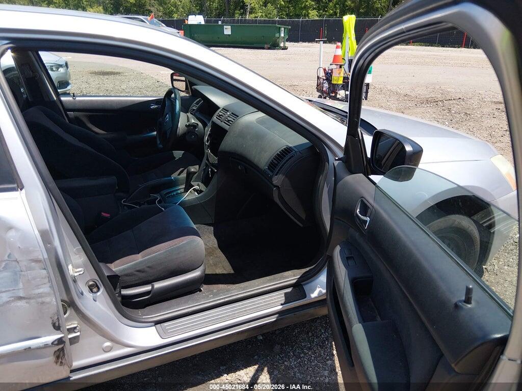 1HGCM56154A005498 2004 HONDA ACCORD photo no. 5