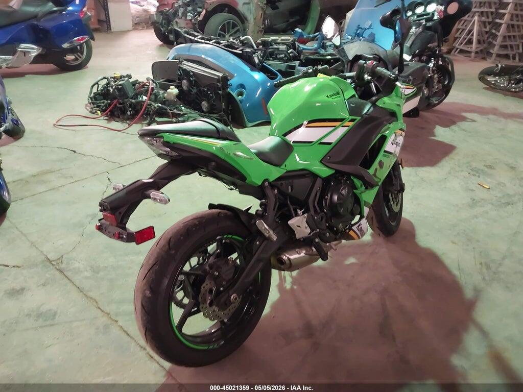 ML5EXEP12SDAE5135 2025 KAWASAKI EX650 photo no. 4