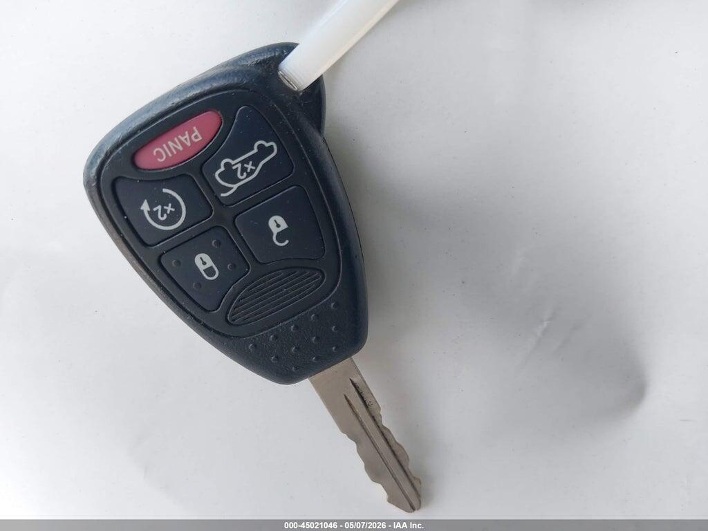 1C3CCBCGXDN574515 2013 CHRYSLER 200 photo no. 11