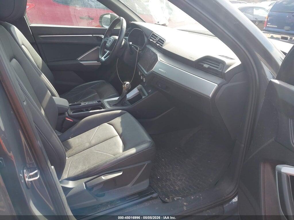 WA1AECF37L1049729 2020 AUDI Q3 photo no. 5