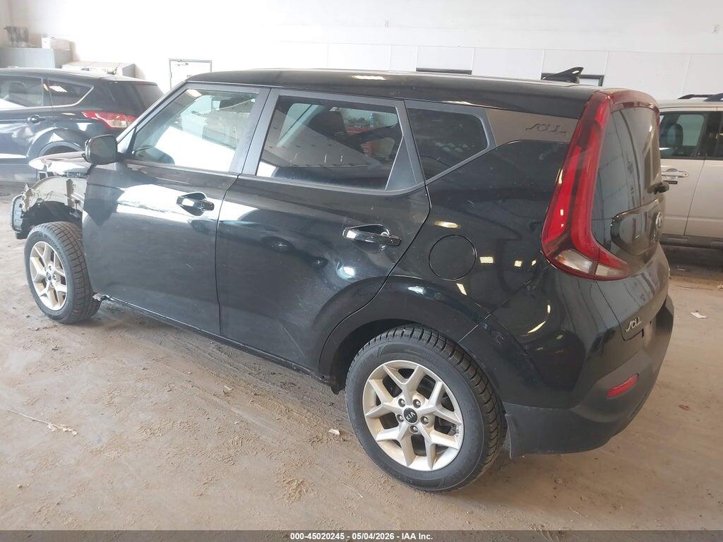 KNDJ23AU6M7145090 2021 KIA SOUL photo no. 3
