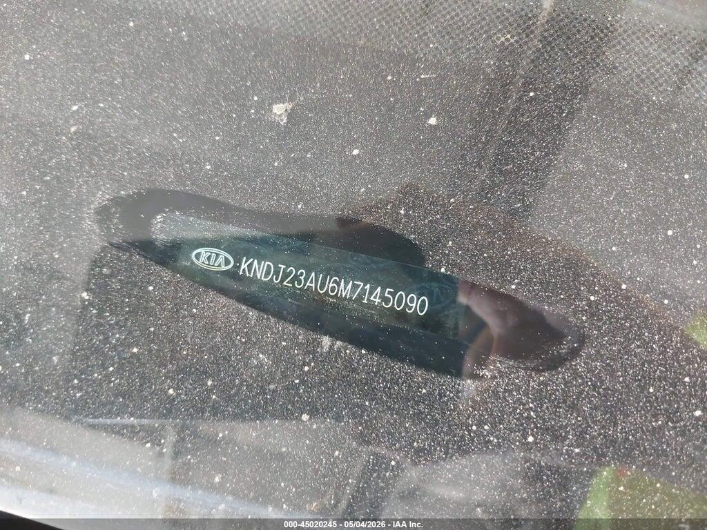 KNDJ23AU6M7145090 2021 KIA SOUL photo no. 9