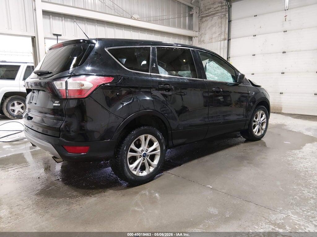 1FMCU9G96HUD43387 2017 FORD ESCAPE photo no. 4