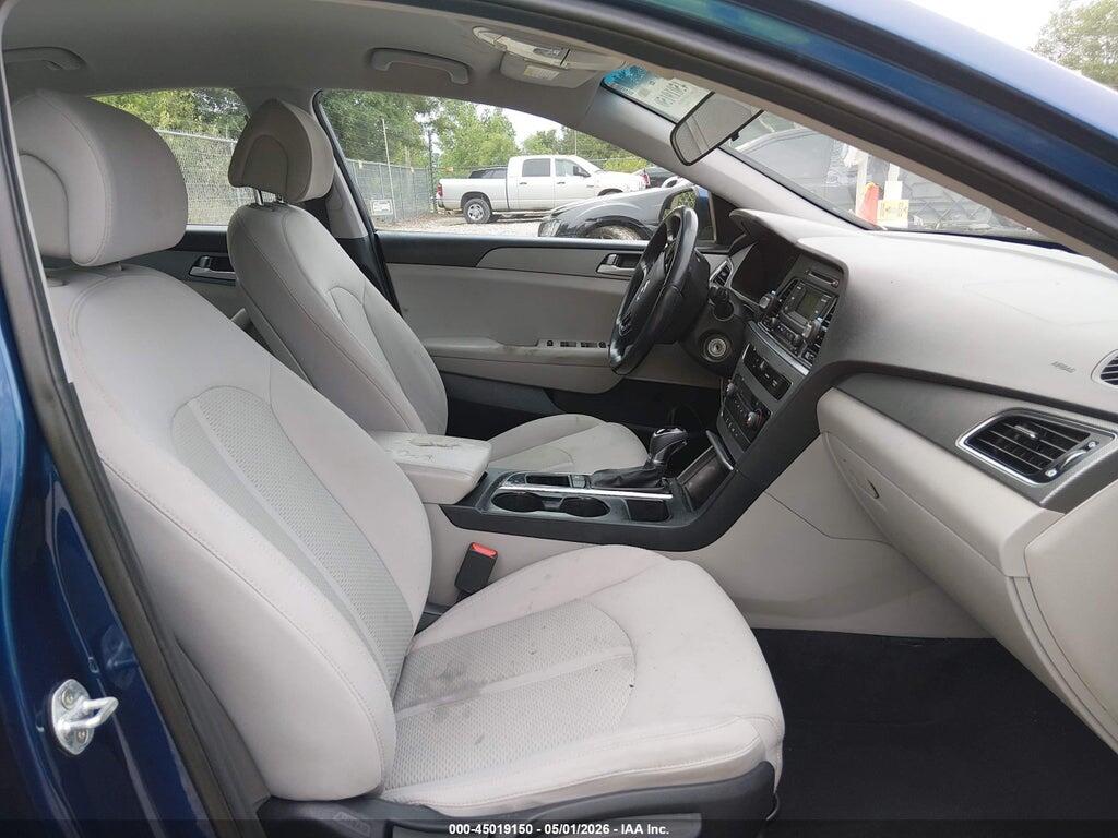 5NPE24AF4HH585142 2017 HYUNDAI SONATA photo no. 5