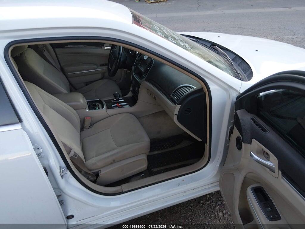 2C3CCAAG6CH138474 2012 CHRYSLER 300 photo no. 5