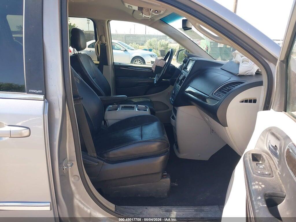 2C4RC1BG5DR684019 2013 CHRYSLER TOWN & COUNTRY photo no. 5