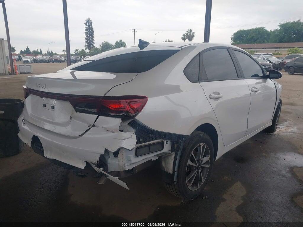 3KPF24AD3RE766855 2024 KIA FORTE photo no. 4