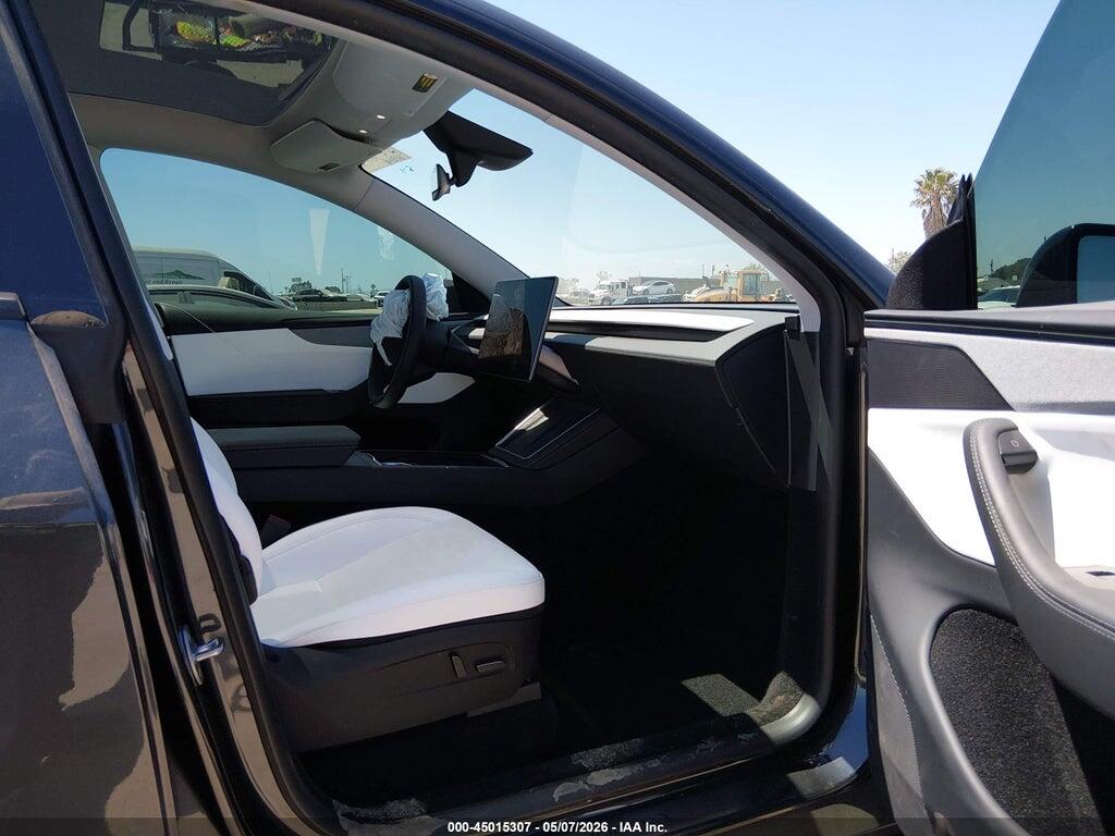 7SAYGDED3TF445438 2026 TESLA MODEL Y photo no. 5