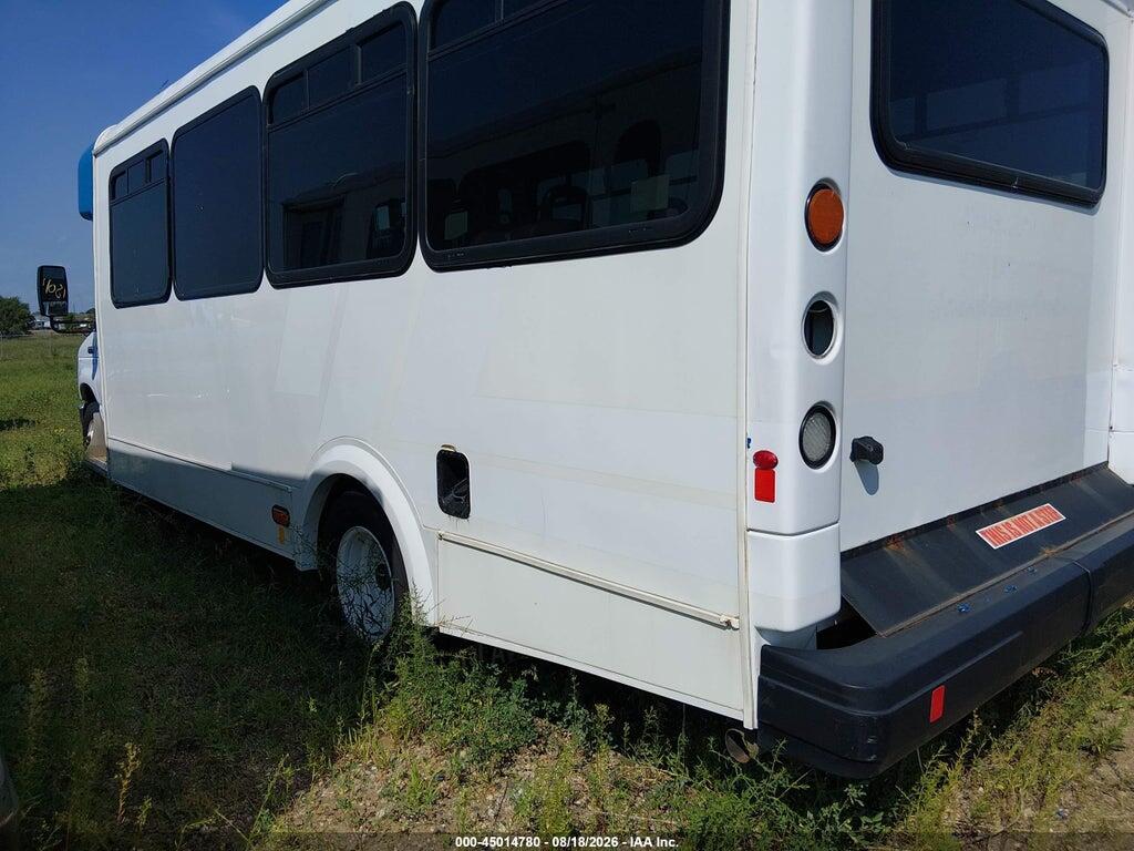 1FDFE4FSXHDC78805 2017 FORD E-450 CUTAWAY photo no. 3