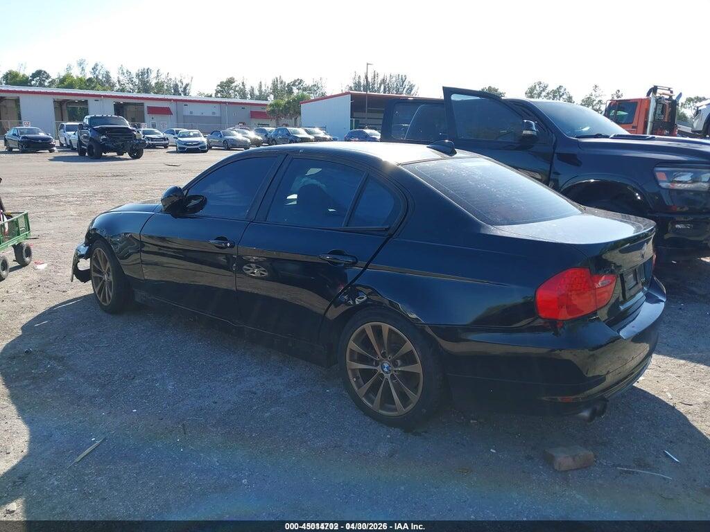 WBAPH7G59ANM51351 2010 BMW 328I photo no. 3