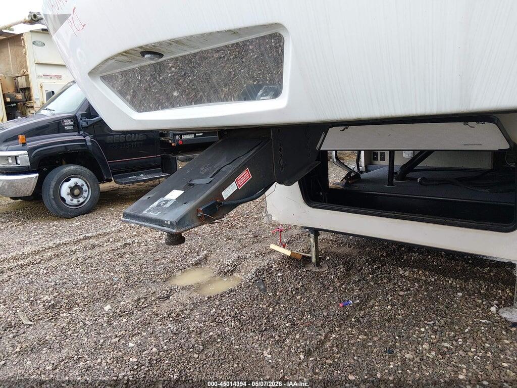 4YDF28S28H2503631 2017 KEYSTONE RV OTHER photo no. 10