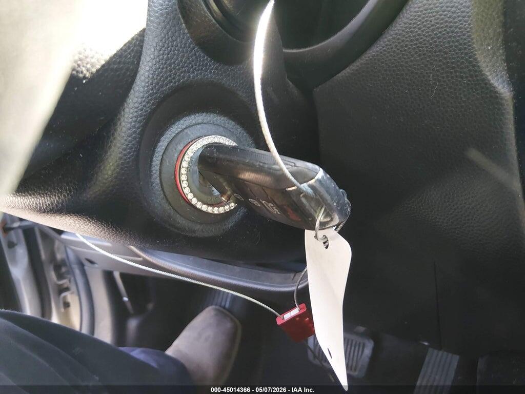 KNDJP3A57J7510639 2018 KIA SOUL photo no. 11