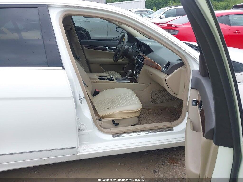 WDDGF8AB5DR270652 2013 MERCEDES-BENZ C 300 photo no. 5