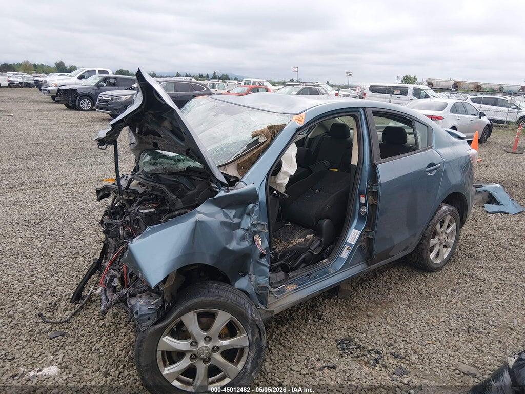 JM1BL1VG8B1484797 2011 MAZDA MAZDA3 photo no. 2