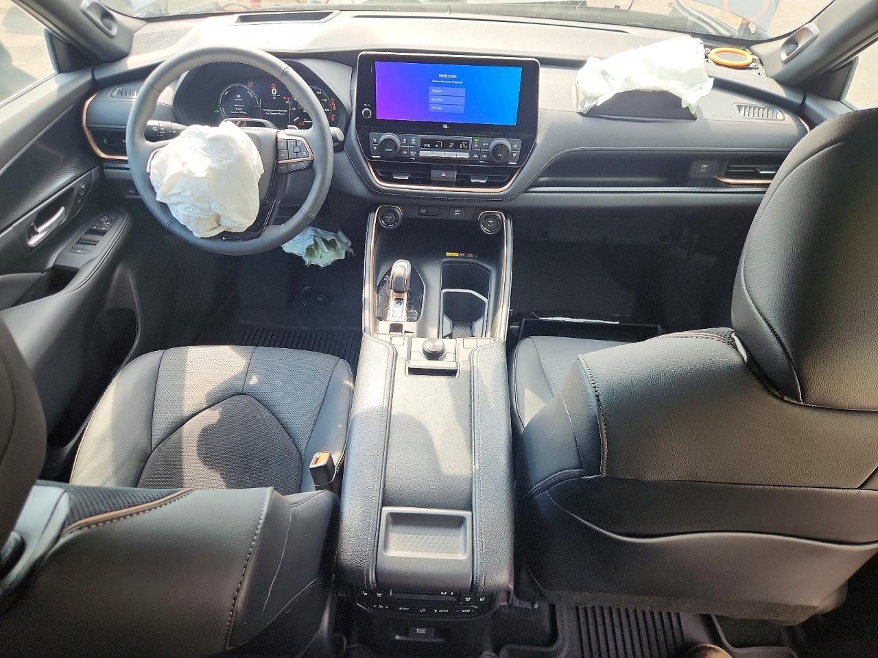 2026 TOYOTA GRAND HIGHLANDER HYBRID MAX PLATINUM — Фото 8 из 13