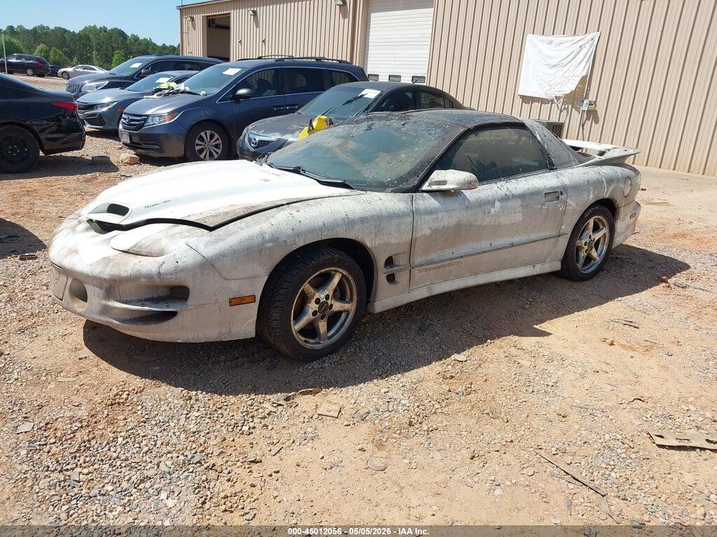2G2FV22G6Y2140652 2000 PONTIAC FIREBIRD photo no. 2