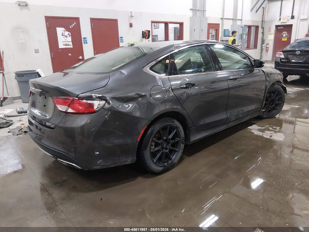 1C3CCCCG9FN517117 2015 CHRYSLER 200 photo no. 4