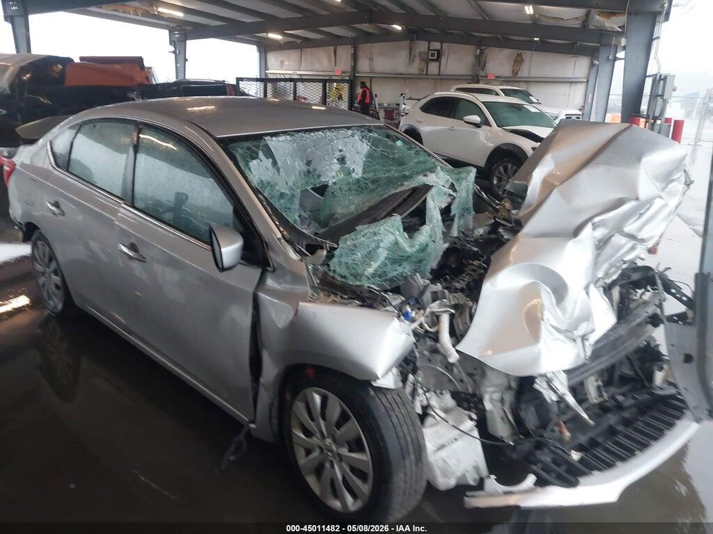 3N1AB7AP3JY291879 2018 NISSAN SENTRA photo no. 1