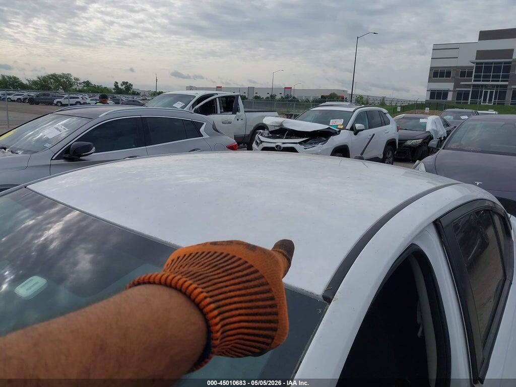 3N1CN8BV3ML823216 2021 NISSAN VERSA photo no. 6