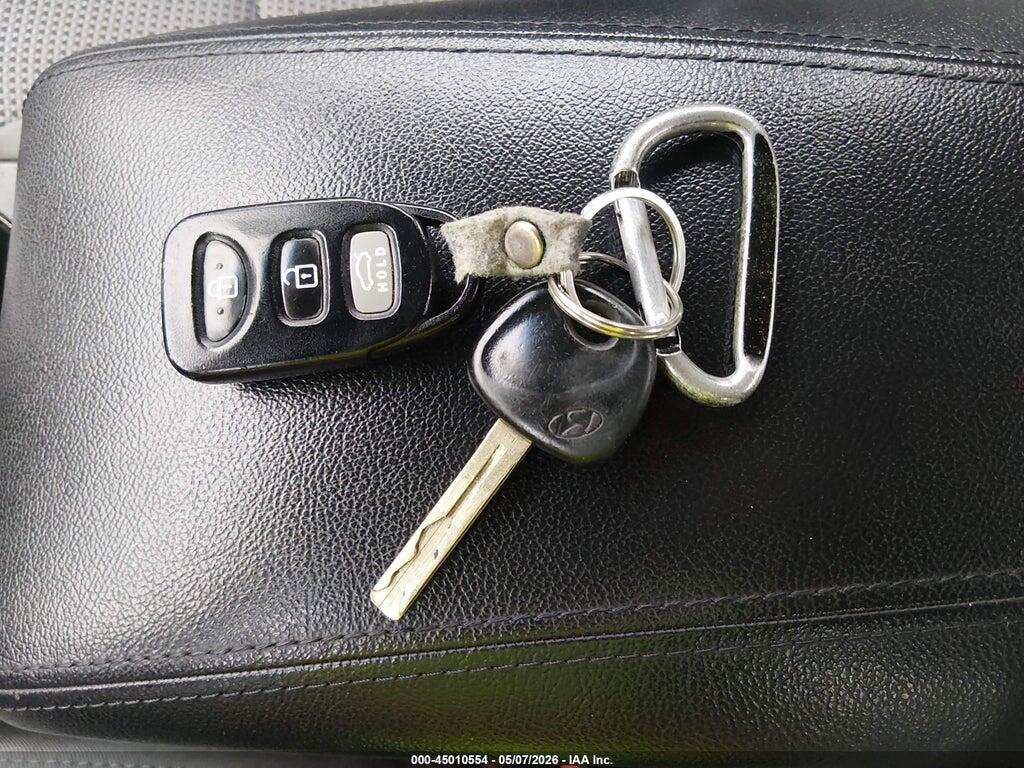 5NPEB4AC4BH108966 2011 HYUNDAI SONATA photo no. 11