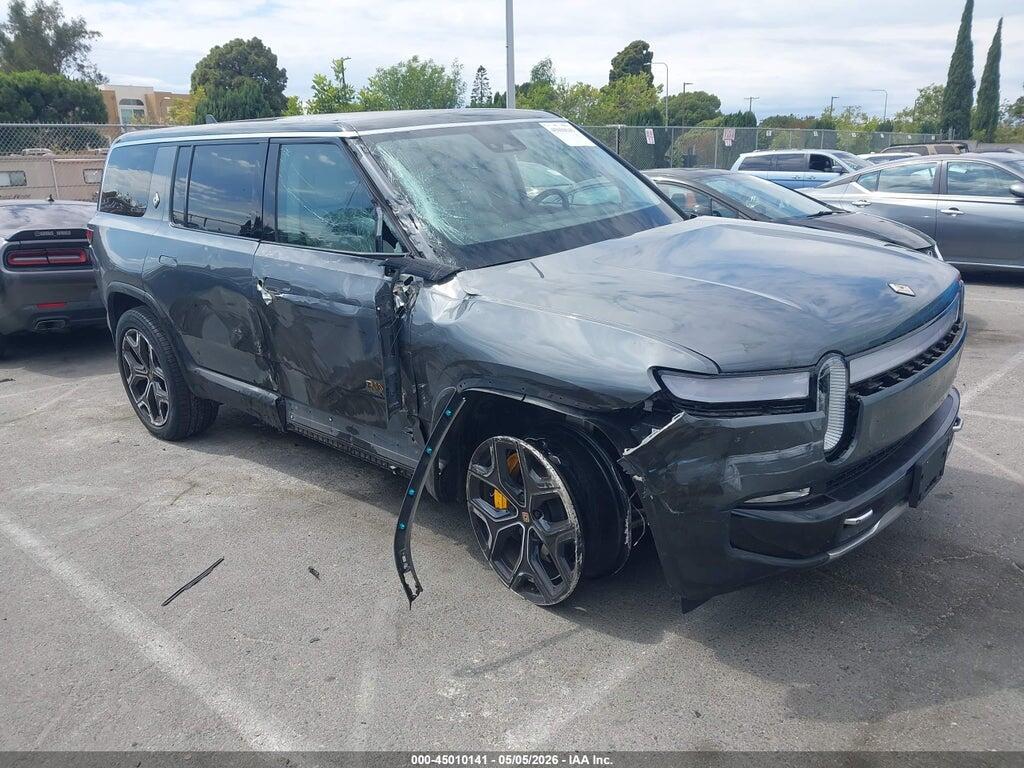 7PDSGABL7PN007583 2023 RIVIAN R1S photo no. 1