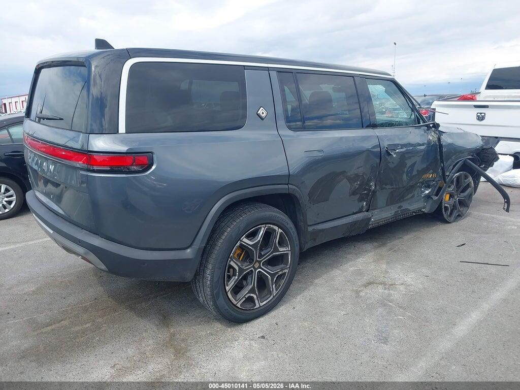 7PDSGABL7PN007583 2023 RIVIAN R1S photo no. 4