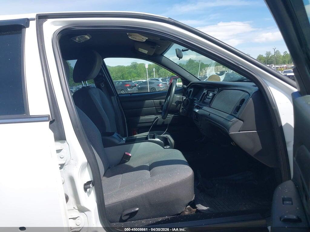 2FABP7BV4BX112607 2011 FORD CROWN VICTORIA photo no. 5