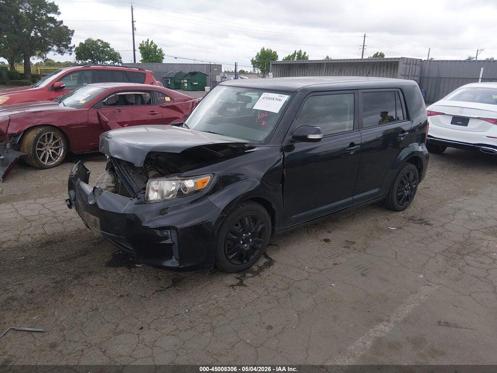 JTLZE4FE7CJ024947 2012 SCION XB photo no. 2