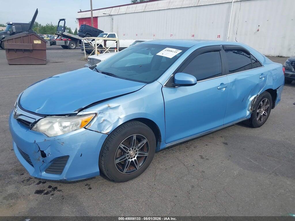 4T4BF1FK9DR329317 2013 TOYOTA CAMRY photo no. 2