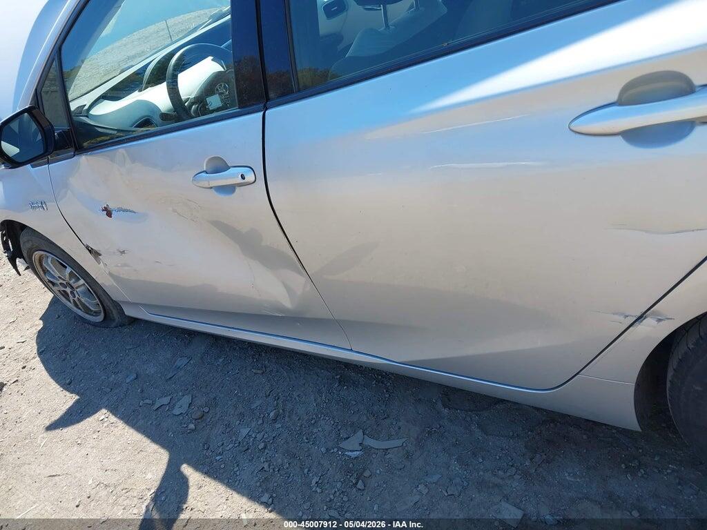 JTDKARFP9H3042756 2017 TOYOTA PRIUS PRIME photo no. 6