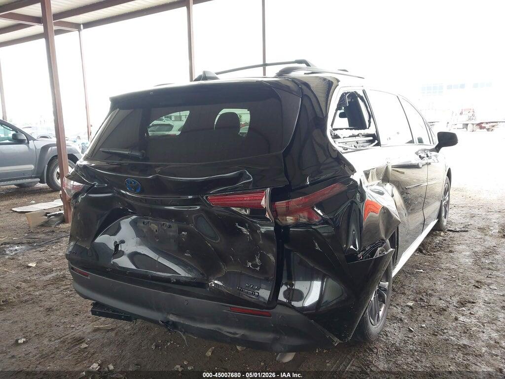 5TDCSKFC5RS113067 2024 TOYOTA SIENNA photo no. 4