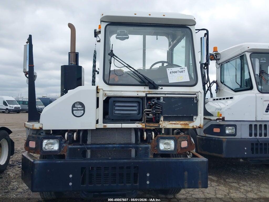 11VJ813A9GA001021 2016 KALMAR OTTAWA T2 photo no. 12