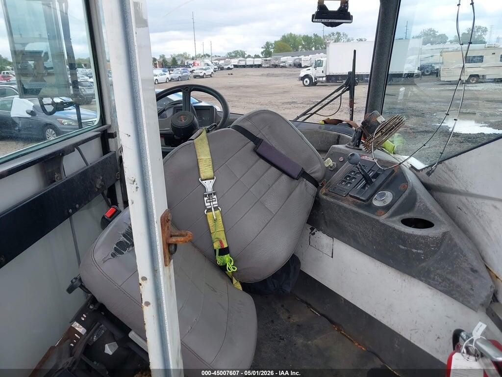 11VJ813A9GA001021 2016 KALMAR OTTAWA T2 photo no. 6