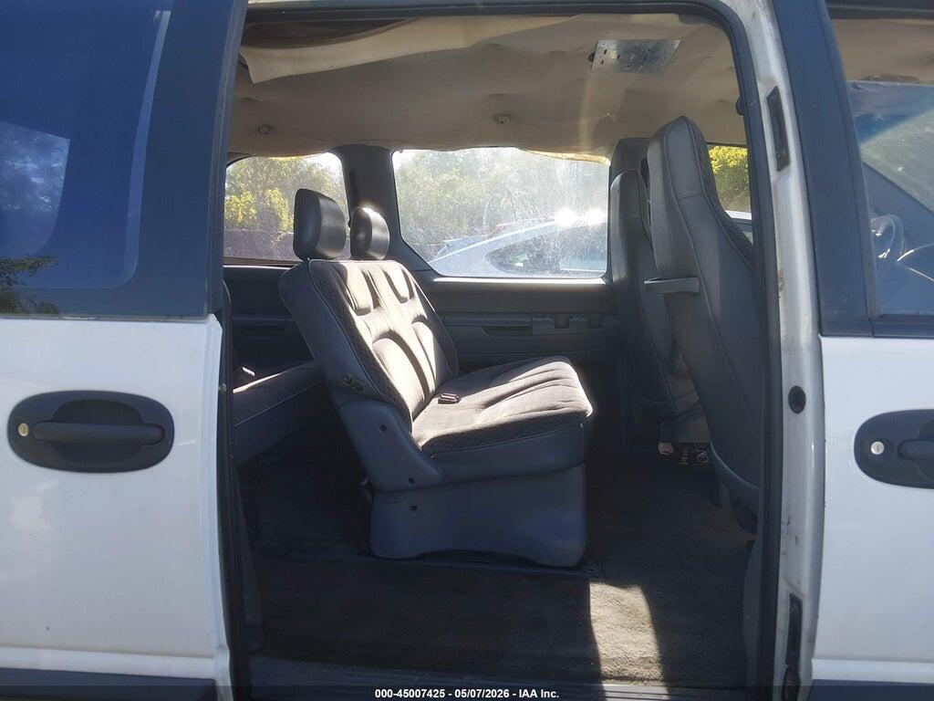 2B4FP25B7YR699802 2000 DODGE CARAVAN photo no. 8