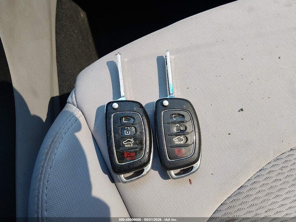 5NPE24AF8FH013830 2015 HYUNDAI SONATA photo no. 11