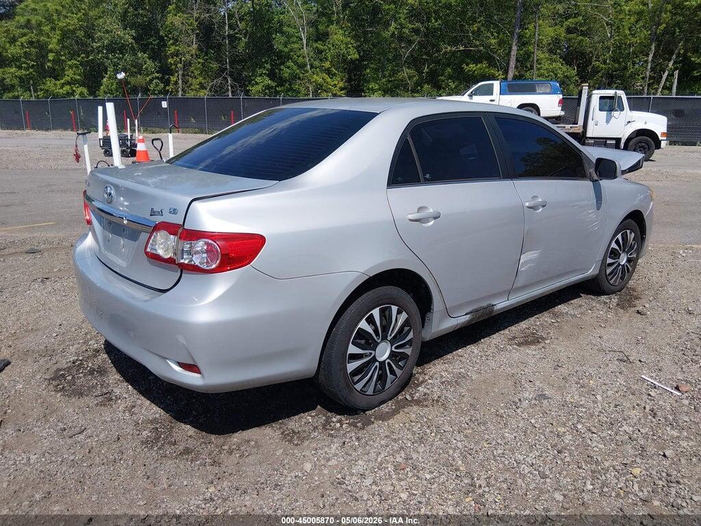 5YFBU4EE1DP195515 2013 TOYOTA COROLLA photo no. 4