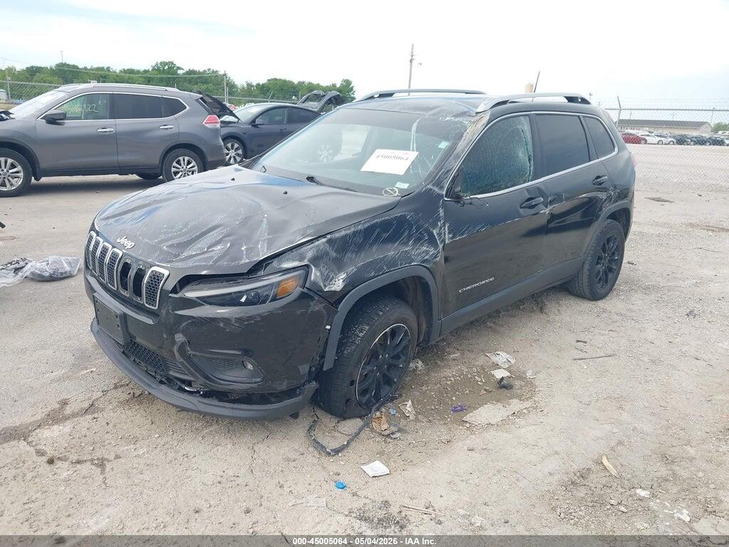 1C4PJLCB4KD377680 2019 JEEP CHEROKEE photo no. 2