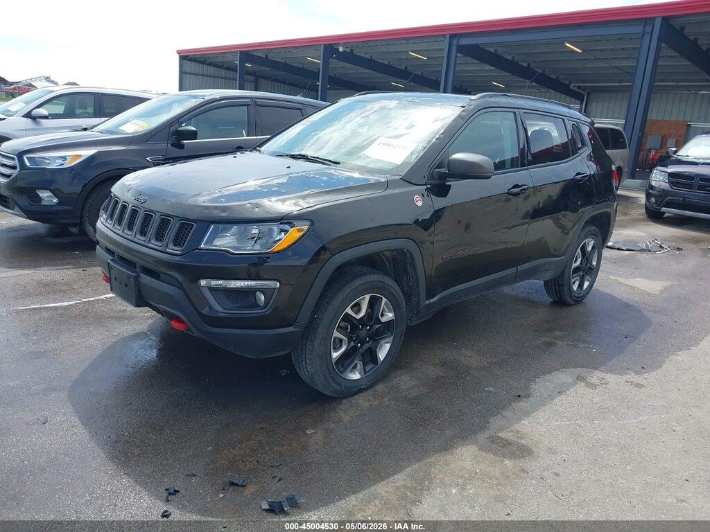 3C4NJDDB0JT210740 2018 JEEP COMPASS photo no. 2