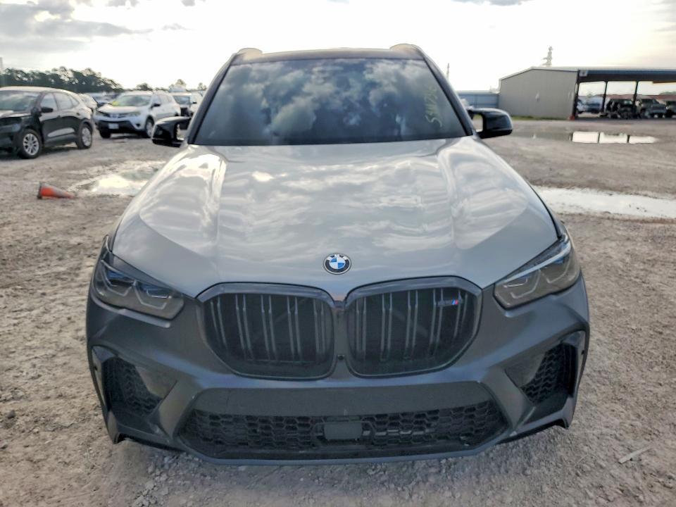 2022 BMW X5 M — Фото 5 из 13