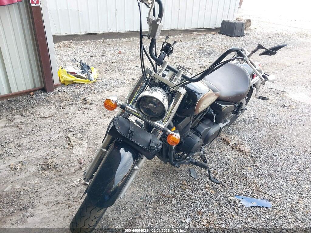 JH2RC5089RK200384 2024 HONDA VT750 photo no. 2
